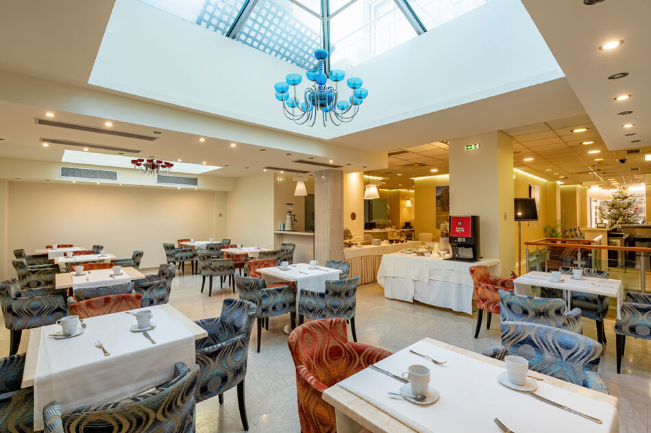 Breakfast Room