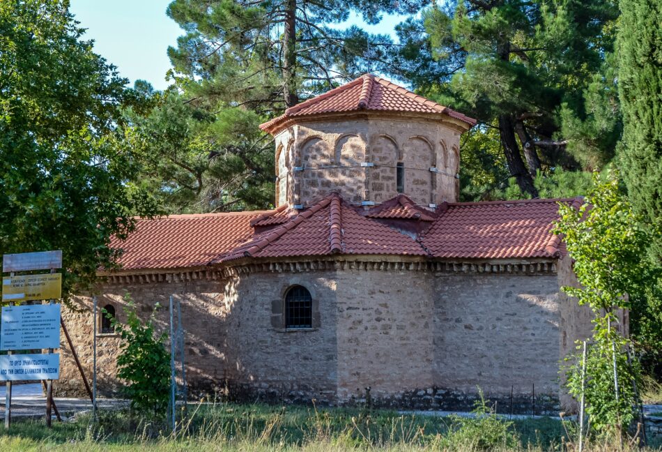 Ιερά Μονή Αγίας Λαύρας